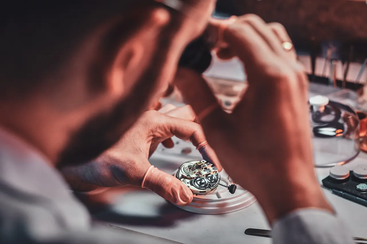 Manutenzione e Riparazione Orologi